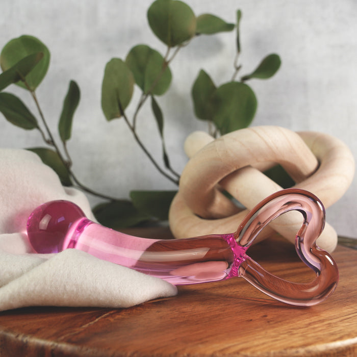 Clarity Hera's Radiance Blush Glass Dildo