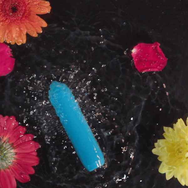 Je Joue Classic Bullet Vibrator Rechargeable Silicone with Finger Sleeve Teal